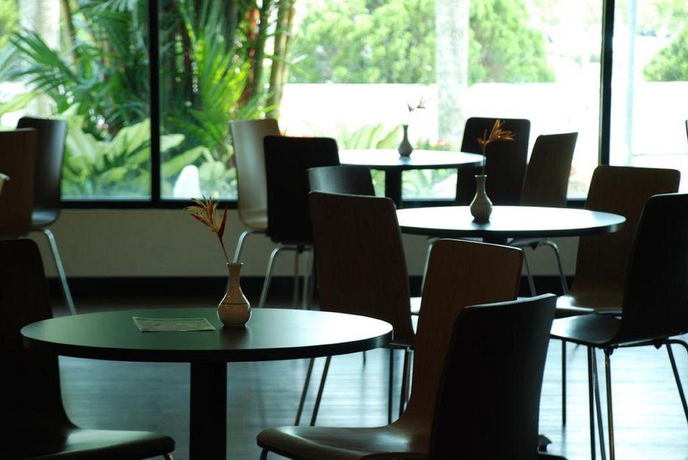 Likas Square Apartment Hotel 亞庇 外观 照片