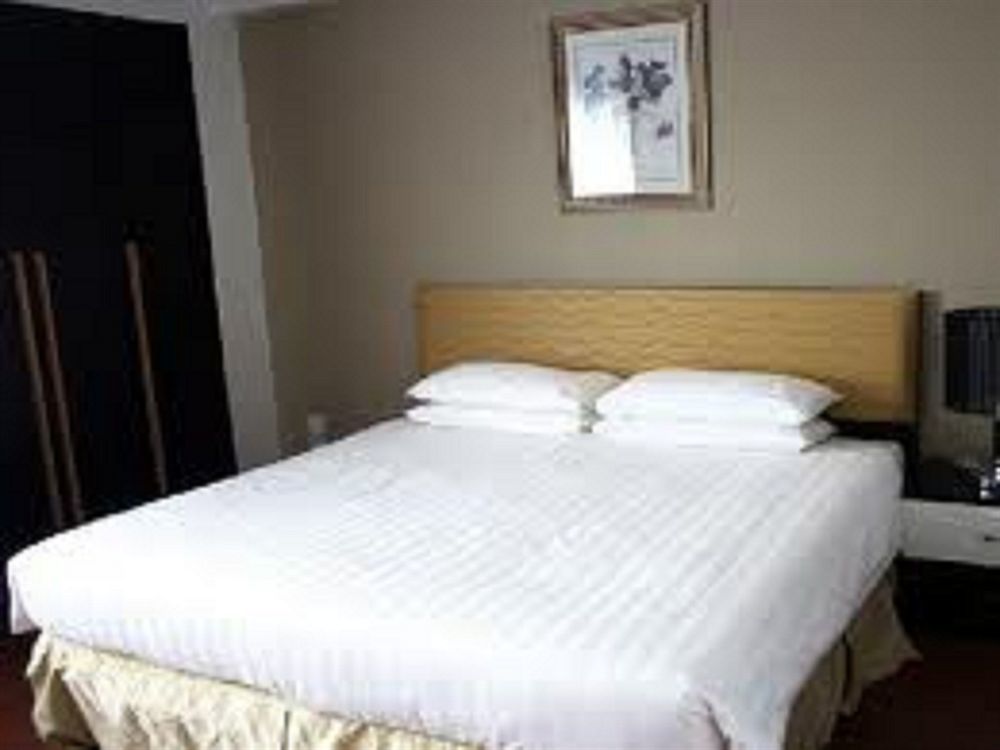 Likas Square Apartment Hotel 亞庇 外观 照片