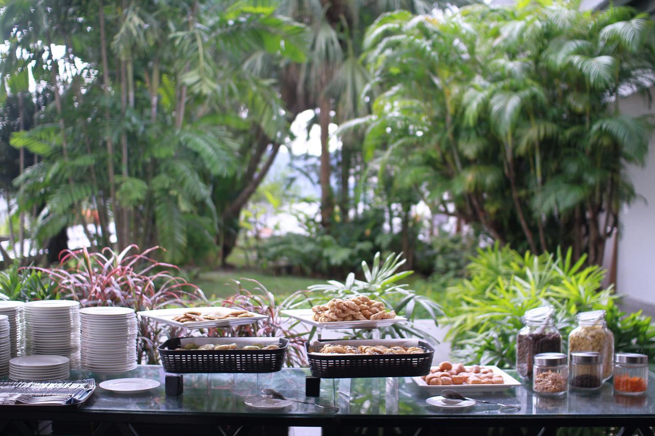 Likas Square Apartment Hotel 亞庇 外观 照片