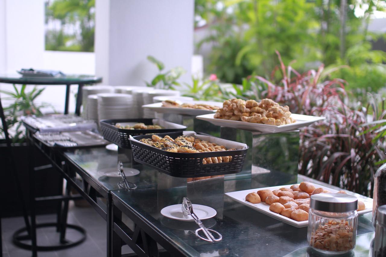 Likas Square Apartment Hotel 亞庇 外观 照片
