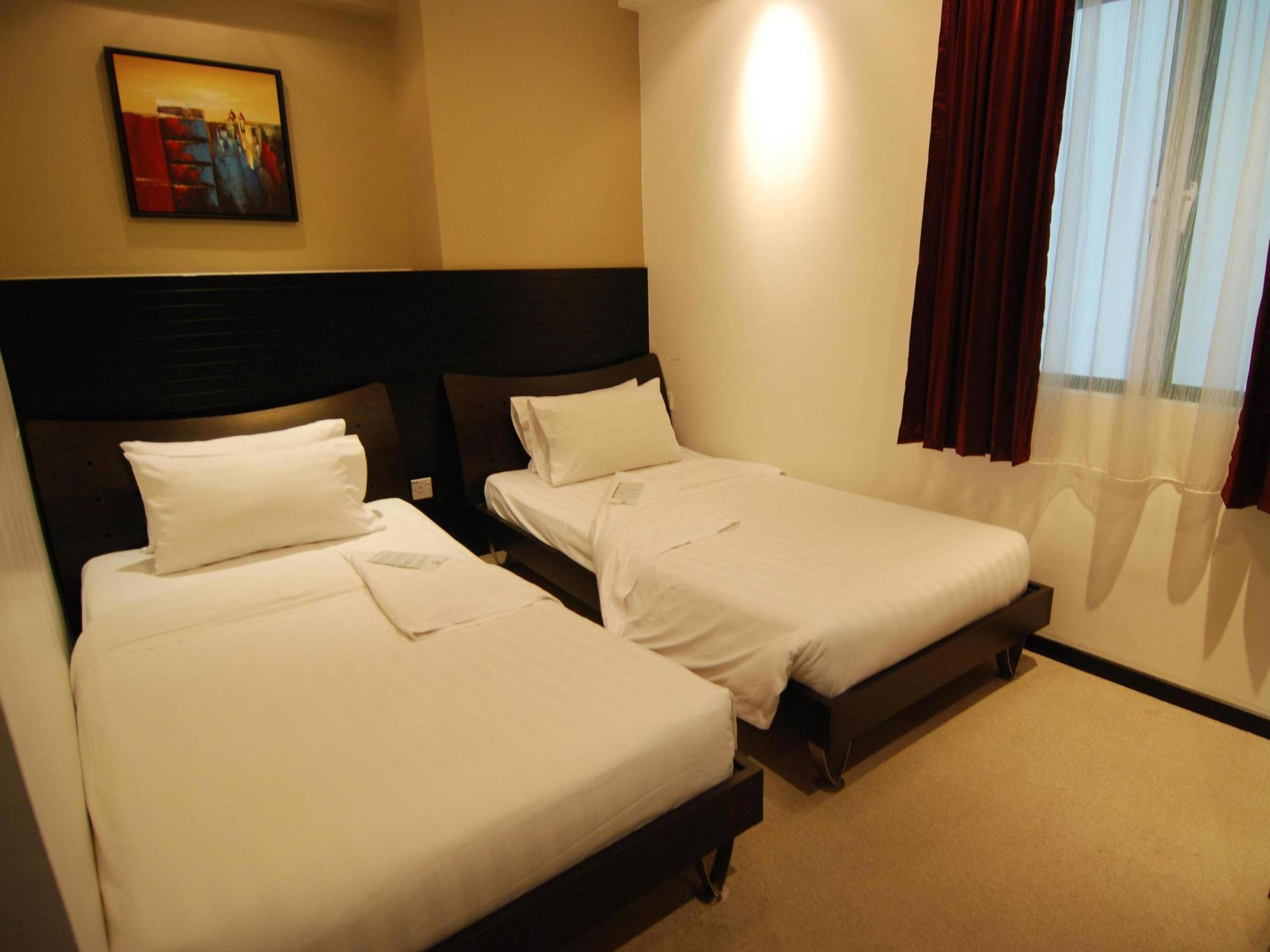 Likas Square Apartment Hotel 亞庇 外观 照片