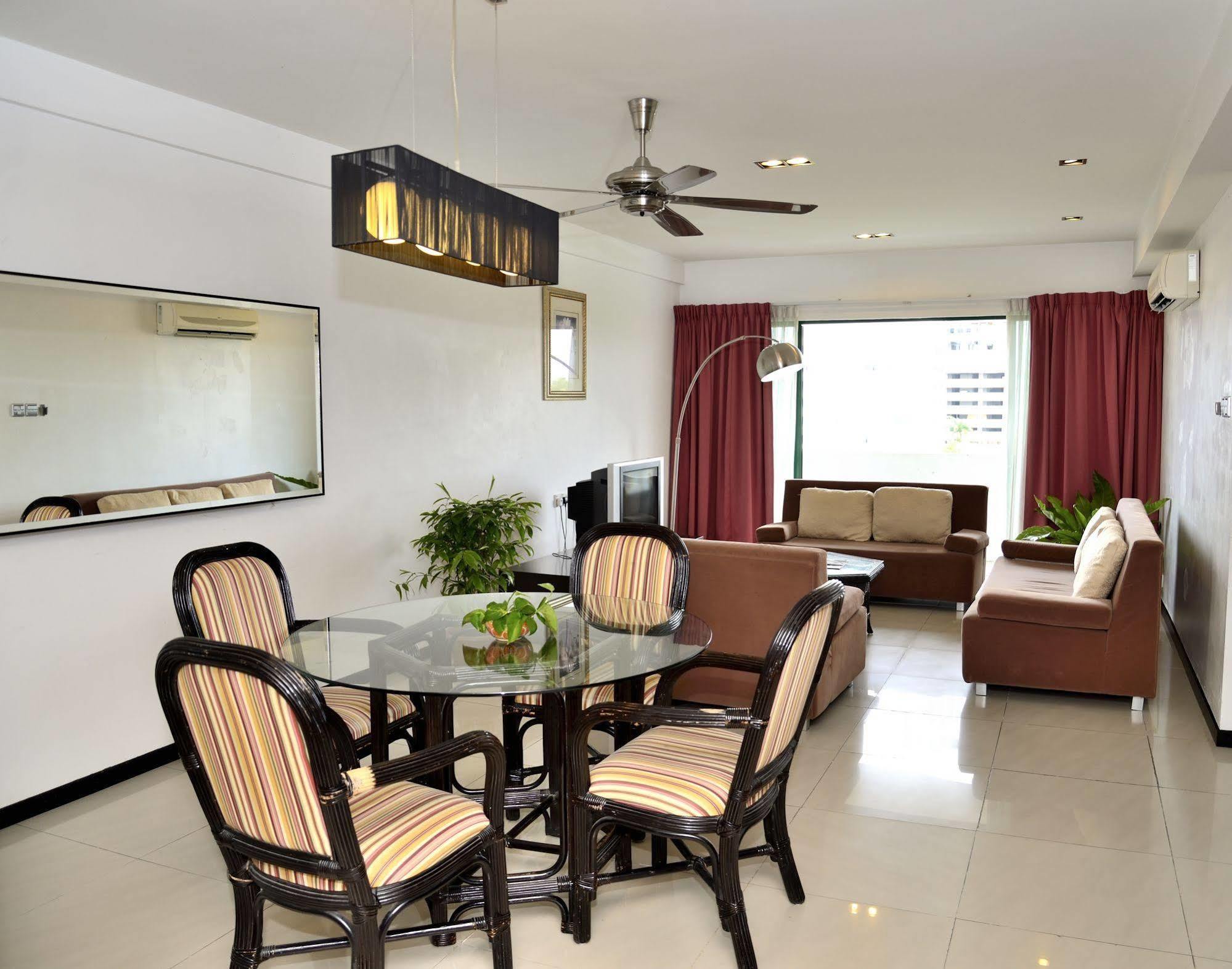 Likas Square Apartment Hotel 亞庇 外观 照片