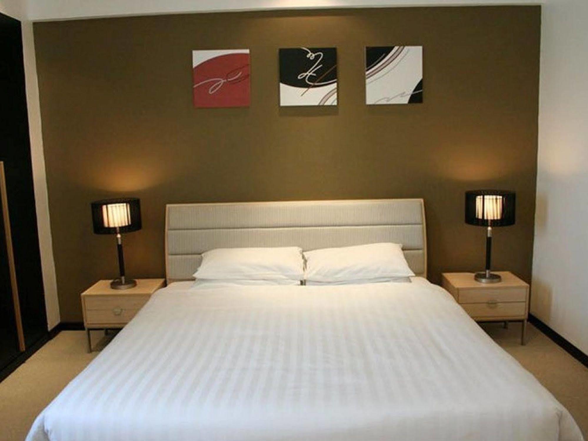 Likas Square Apartment Hotel 亞庇 外观 照片