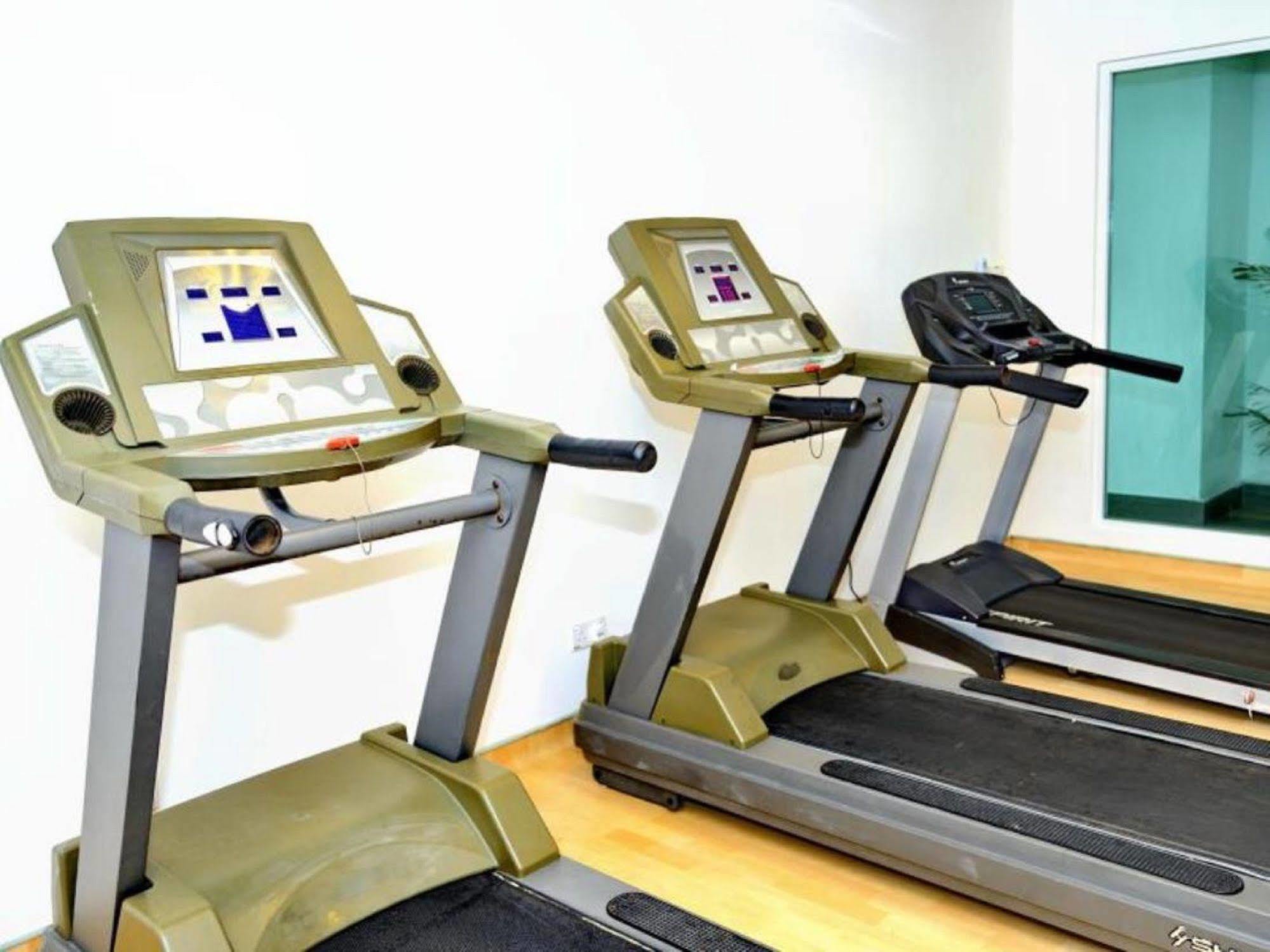 Likas Square Apartment Hotel 亞庇 外观 照片