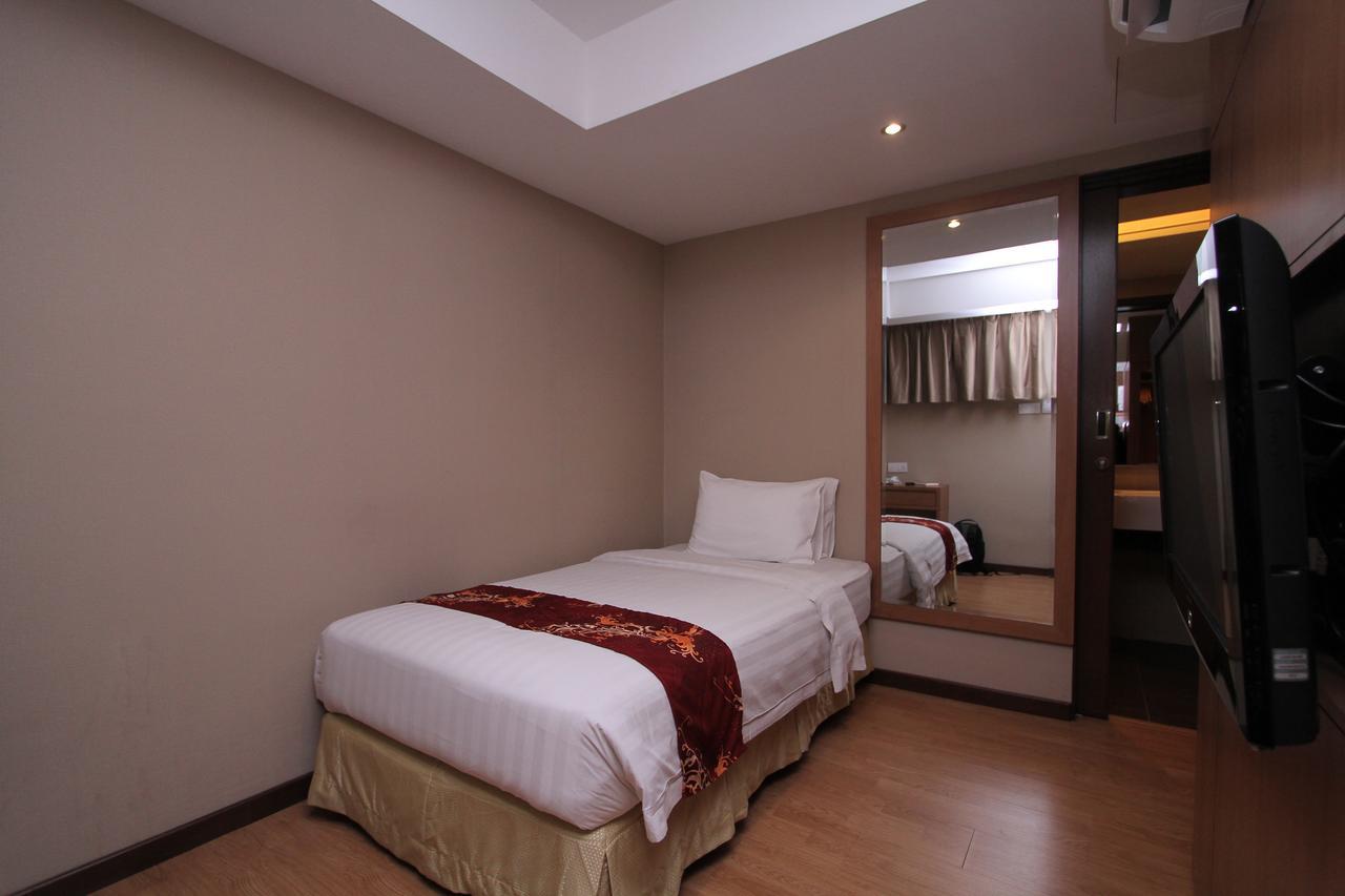 Likas Square Apartment Hotel 亞庇 外观 照片